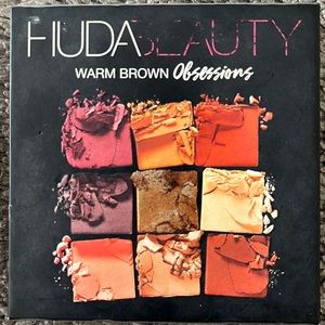 Huda beauty warm brown obsession eyeshadow palette
